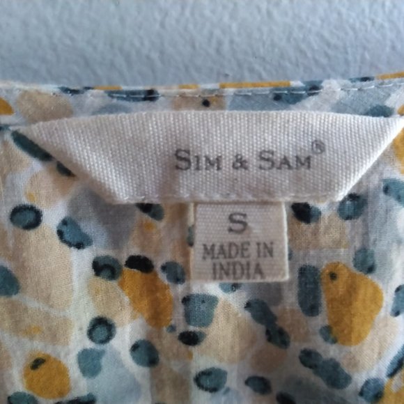 NWOT Sim & Sam Summer Floral Top - Picture 6 of 9